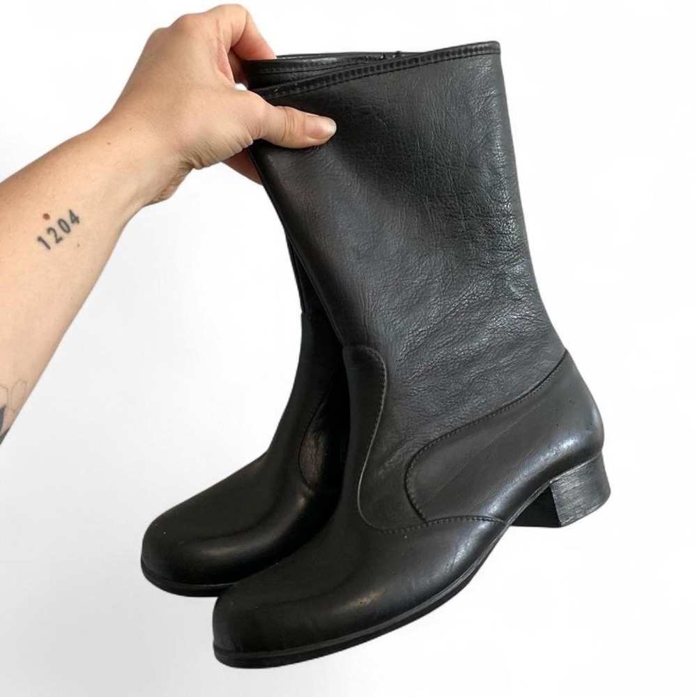 Vintage sherpa lined rain boots